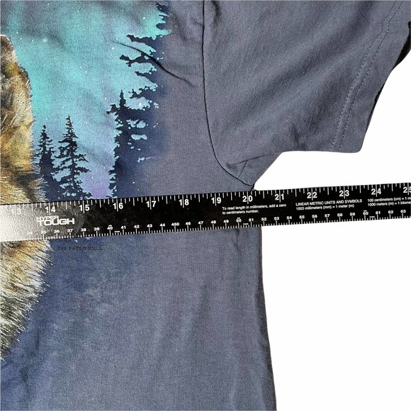 Vintage 90s Wolf Blue T-Shirt Size Medium Wolves Nature Animals Wildlife - Picture 4 of 5